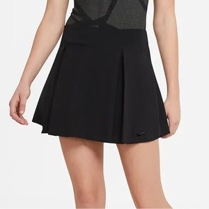 NIKE Women's Dri-FIT Club Golf Skort NWT Black Size Small